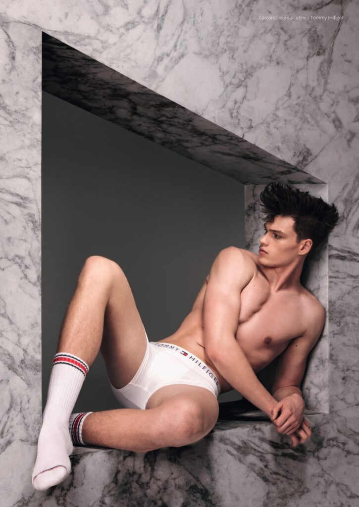 El modelo Filip Hrivnak fotografiado por Paco Peregrín para Rísbel Magazine