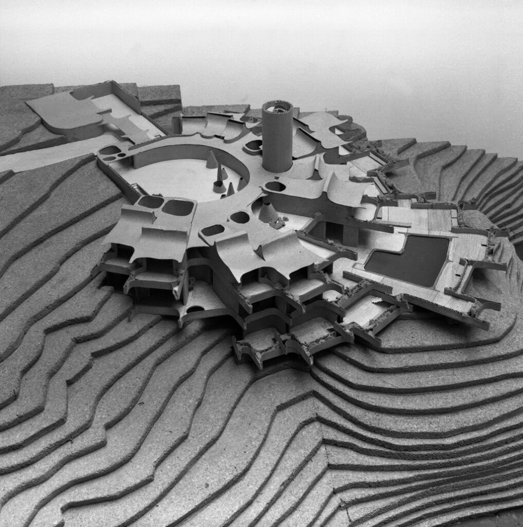 Fernando Higueras Arquitecto Biografía