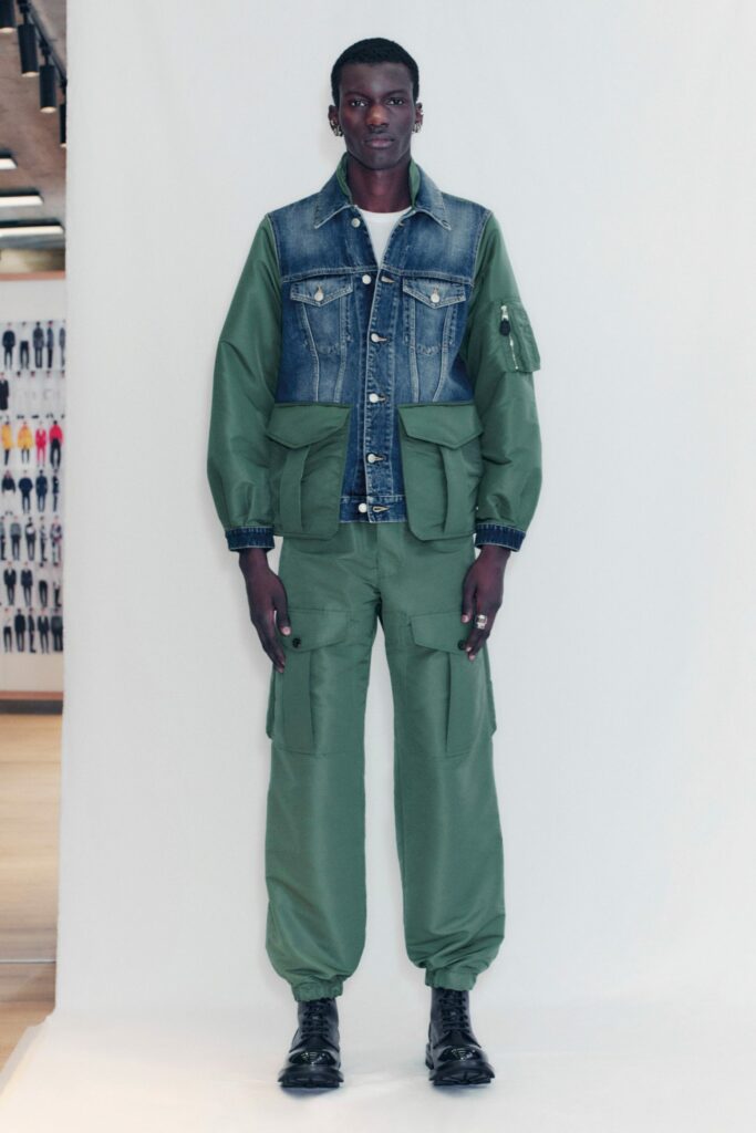 Looks de la colección masculina de la firma Alexander McQueen otoño/invierno 2021-2022
