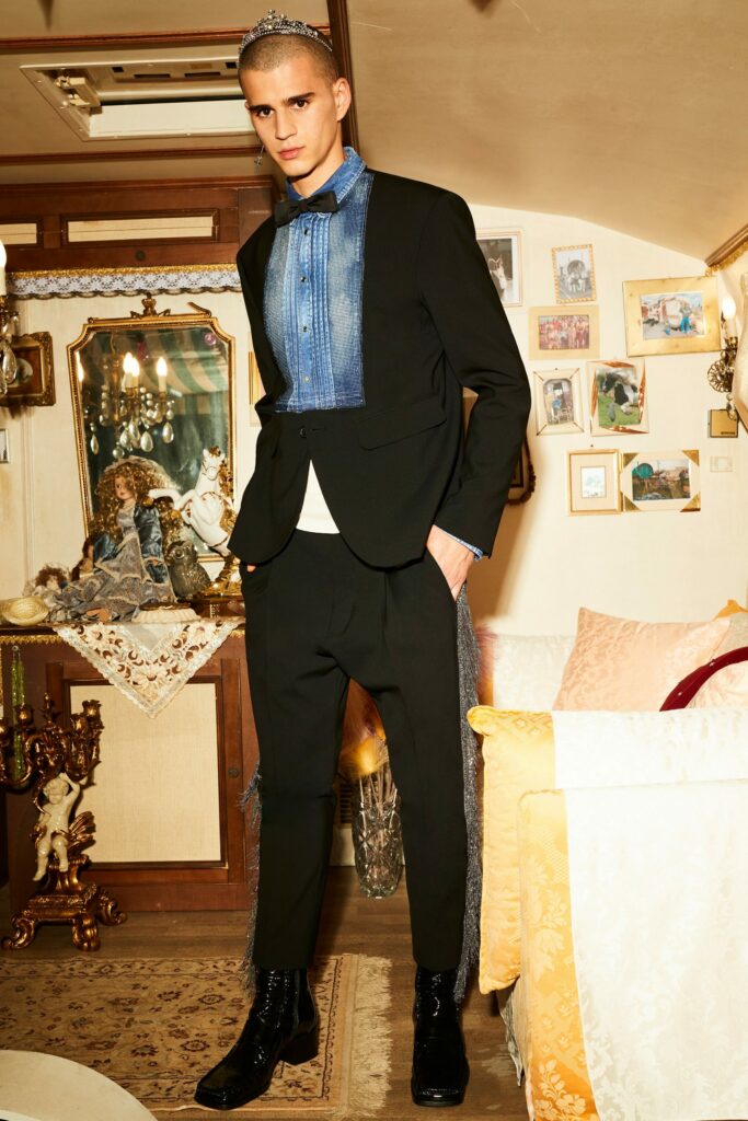 Look de la colección Dsquared2 para hombre de la temporada otoño/invierno 2021-2022