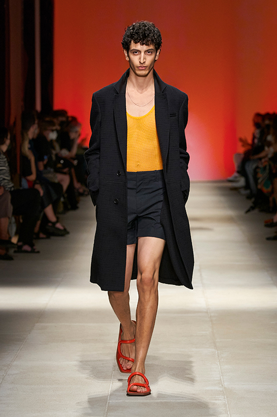 Desfile Salvatore Ferragamo colección primavera 2022 para hombre
