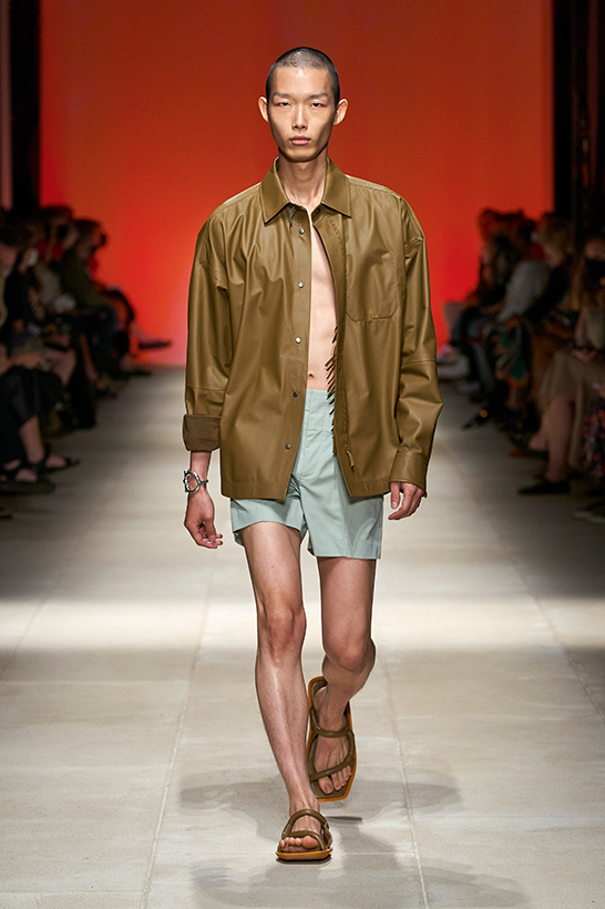 Desfile Salvatore Ferragamo colección primavera 2022 para hombre
