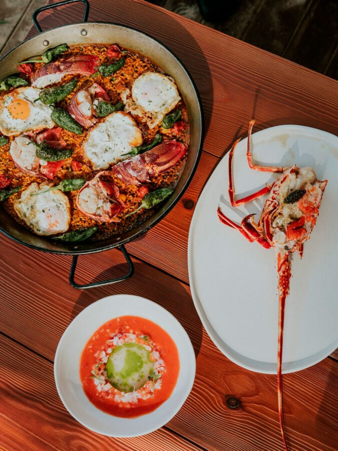 Arroz con bogavante y platos de mar en Fandango Formentera