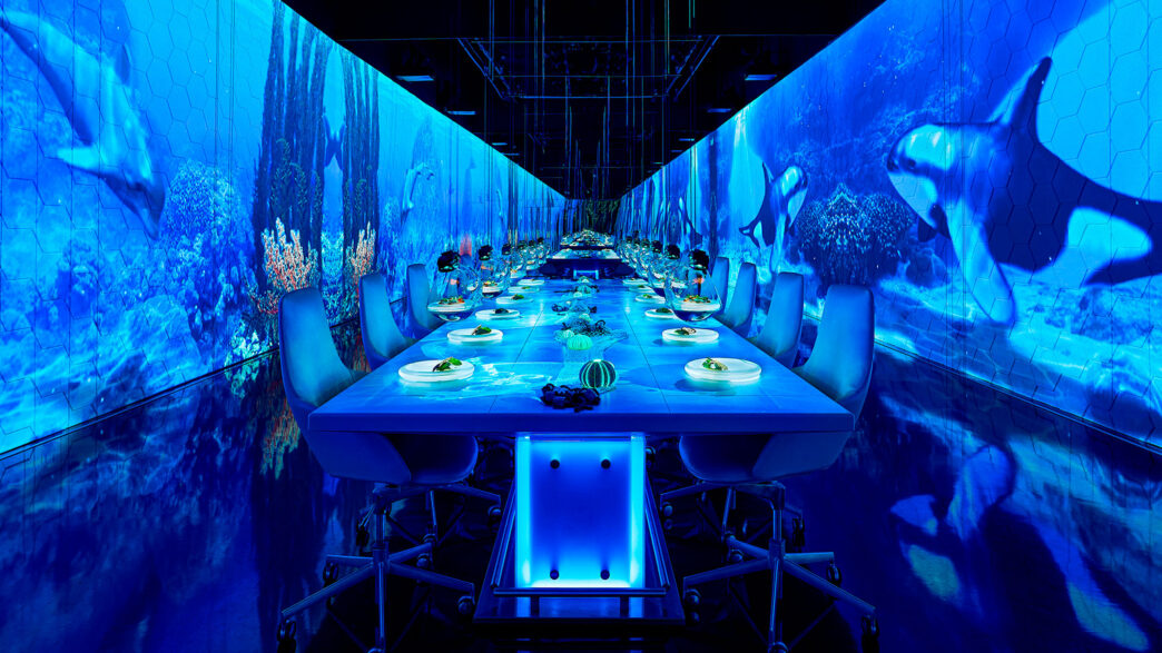 Salón comedor del restaurante Sublimotion, en Ibiza, el restaurante más caro del mundo.