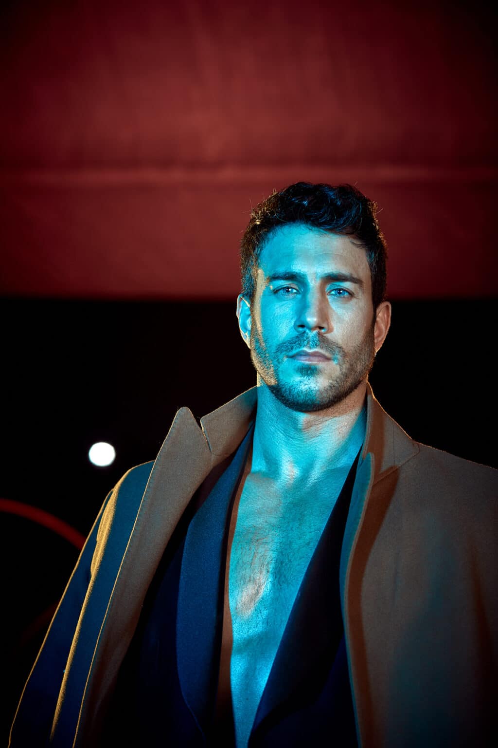 Quién es Dani Tatay, los nuevos ojos azules del cine español – Rísbel ...