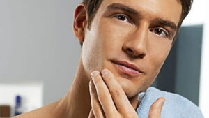 mejores-cremas-antimanchas-piel-hombre-comprar