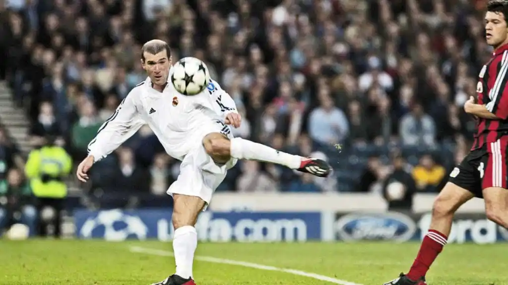 mejores-futbolistas-del-mundo-zinedine-zidane
