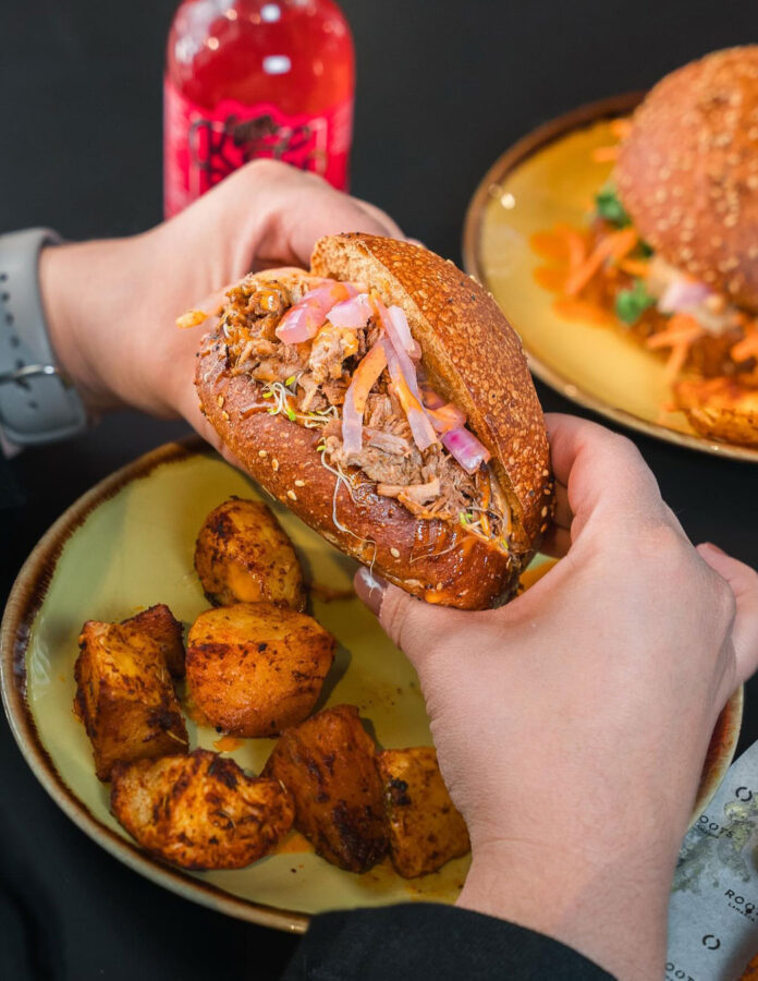 mejores restaurantes veganos de Madrid Roots Lamarca