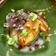 Los 10 mejores restaurantes veganos de Madrid ¡Lista actualizada 2025! Plato del restaurante El Invernadero, uno de los 10 mejores restaurante veganos de Madrid.