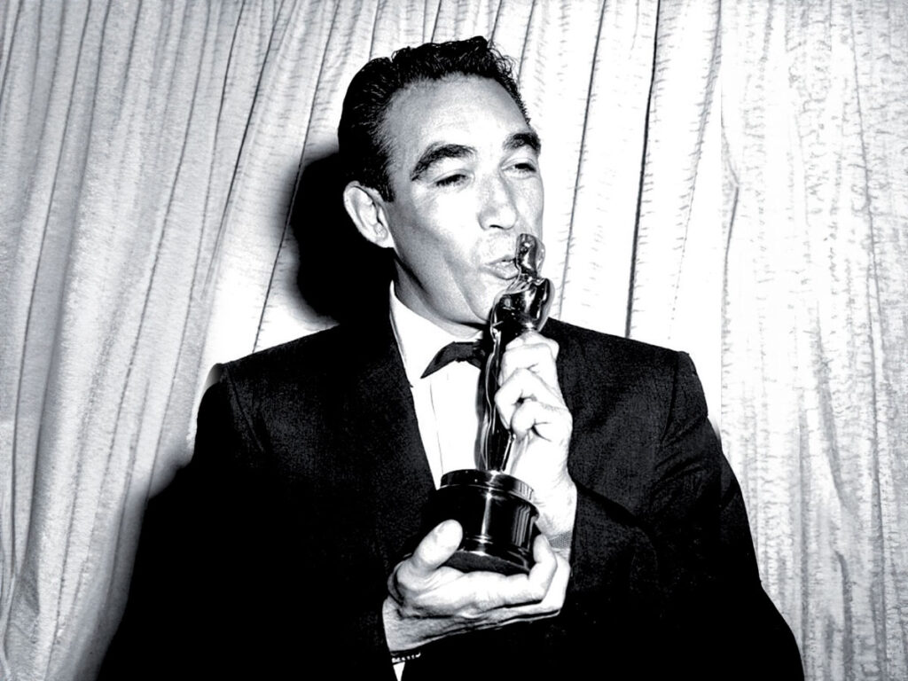 Premios-Oscar-Anthony-Quinn-en-El-loco-del-pelo-rojo-1956