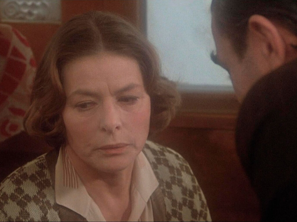 Premios-Oscar-Ingrid-Bergman-Asesinato-en-el-Orient-Express-1974