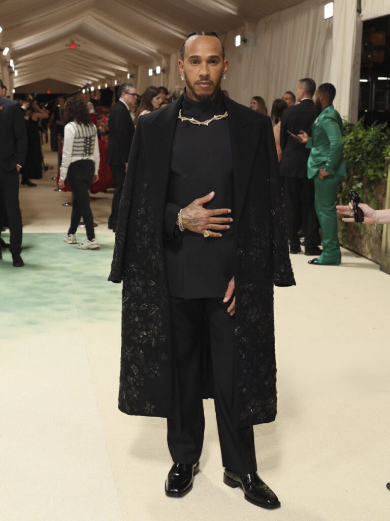 Met Gala 2024 Los Hombres Mejor Vestidos De La Alfombra Roja Rísbel