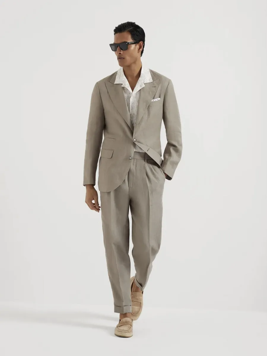 como-vestir-para-una-boda-en-la-playa-hombre-traje-brunello-cucinelli