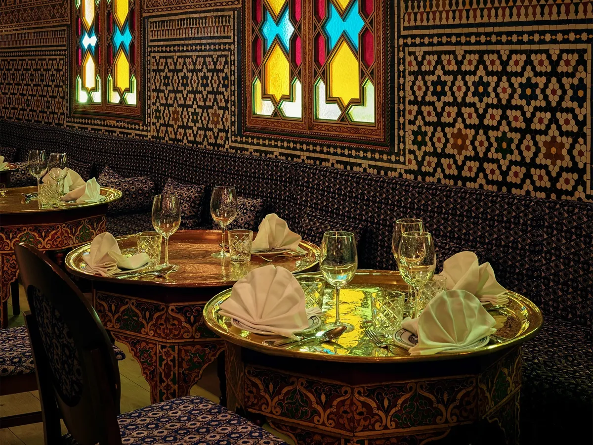 restaurantes-con-espectaculo-madrid-al-mounia