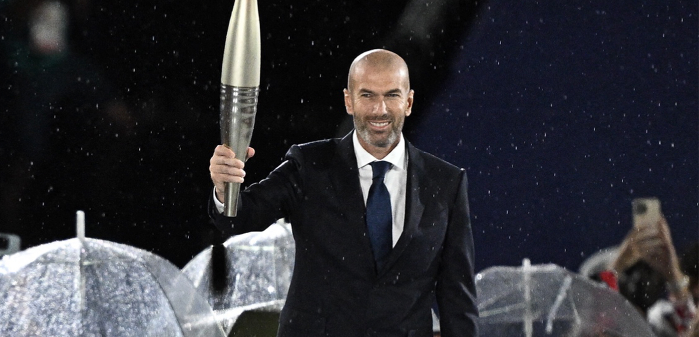 Zinédine-Zidane-traje-Zegna-antorcha-olímpica