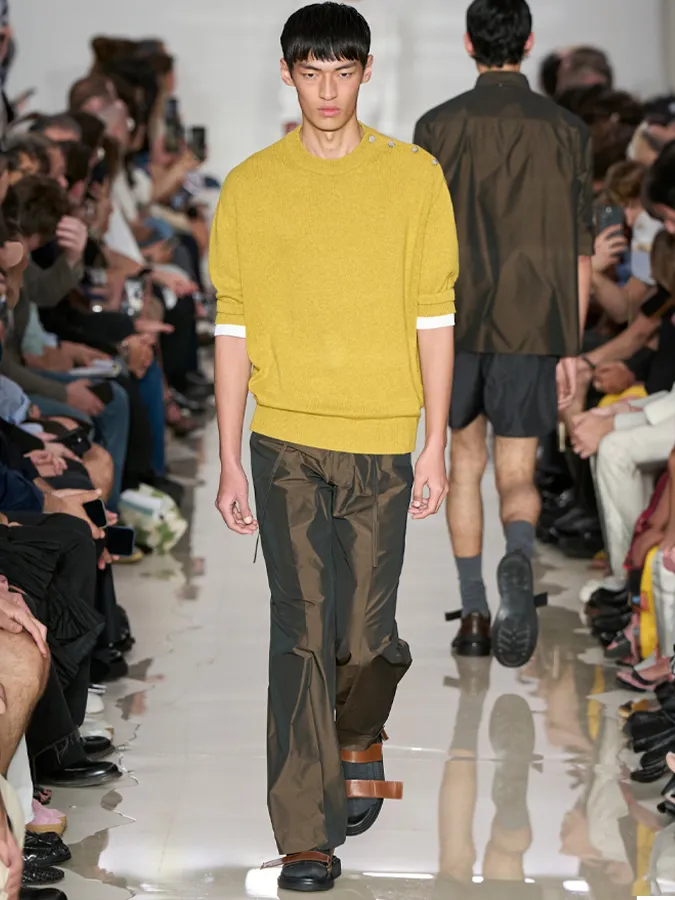 looks-que-estilizan-hombre-neil-barrett-ss25