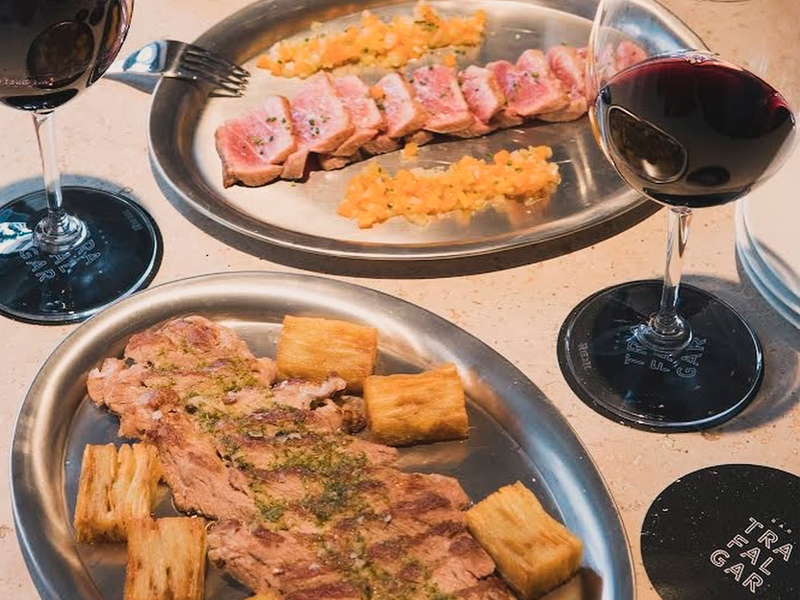 mejores-restaurantes-madrid-para-ir-con-amigos-Bar-Trafalgar