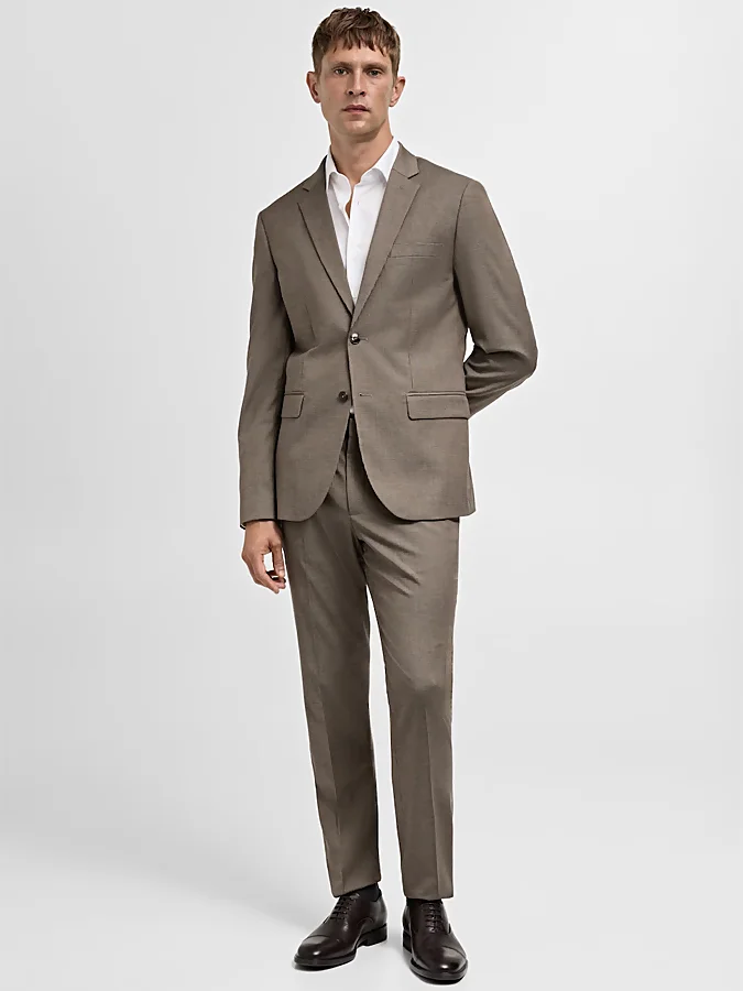 Traje de hombre marrón claro para otoño de Mango