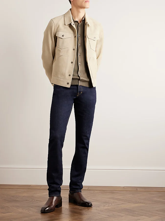 Vaqueros de corte slim de Tom Ford con sobrecamisa beige