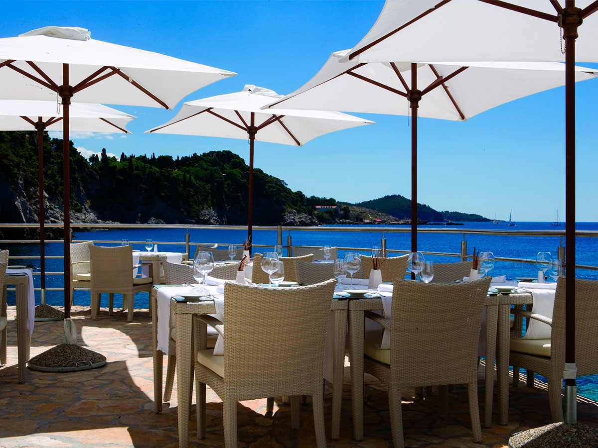 Terraza del Nevera Bar del Hotel Bellevue en Dubrovnik