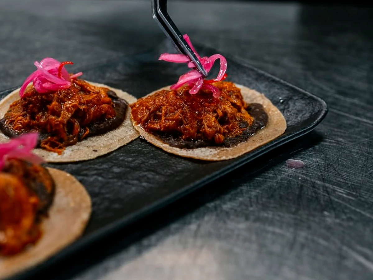 Plato típico del restaurante El Bajío, en el Barrio de Salamanca de Madrid