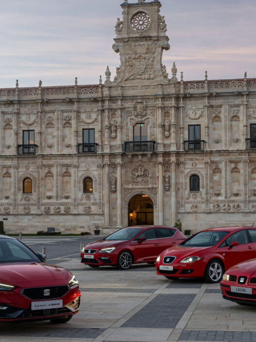 Nuevo SEAT León e-HYBRID 2024