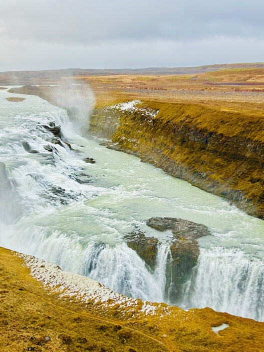 Catarata de Gullfoss en Islandia