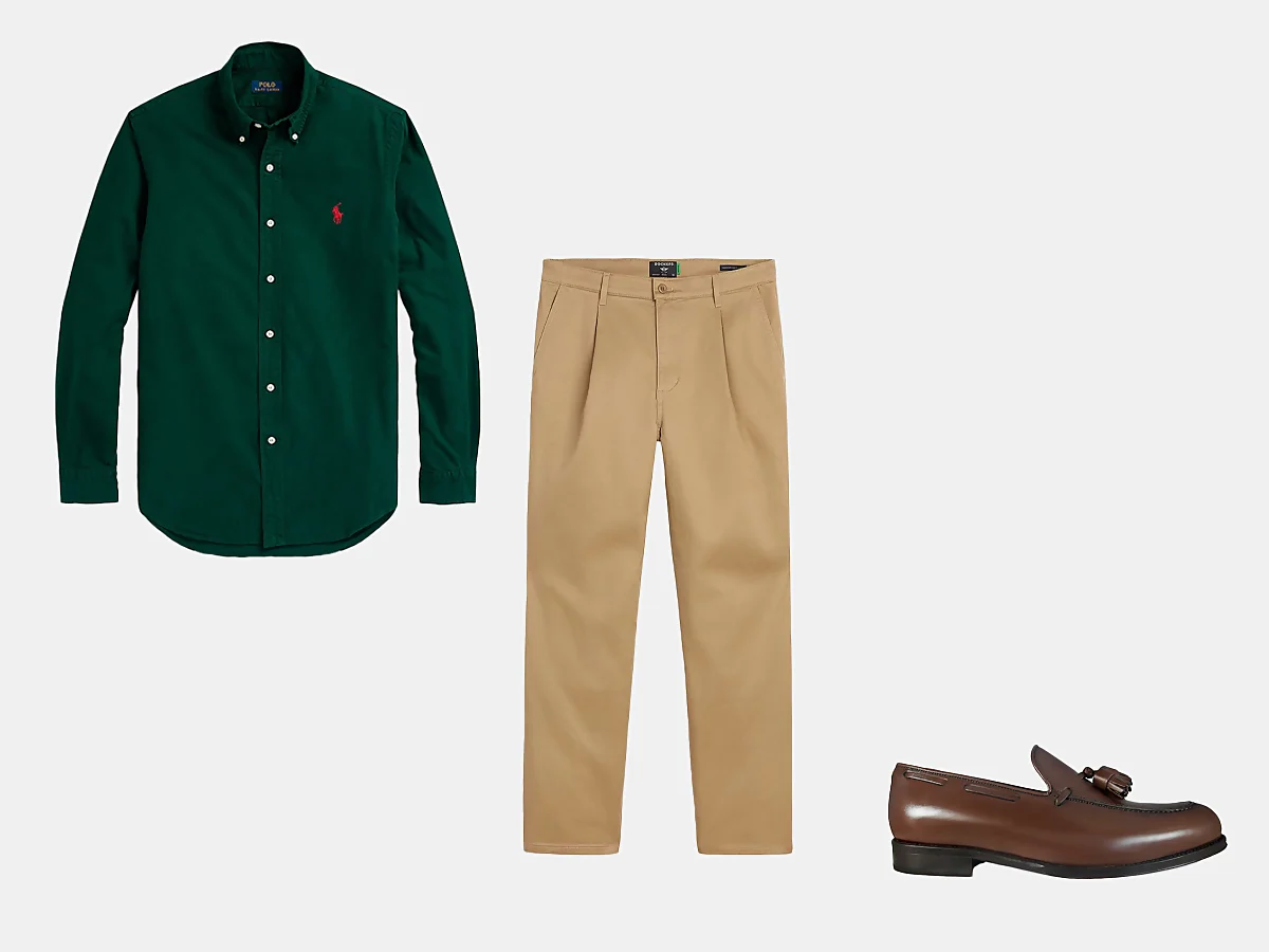 outfit que combina pantalones beige con mocasines marrones y camisa verde oscura 