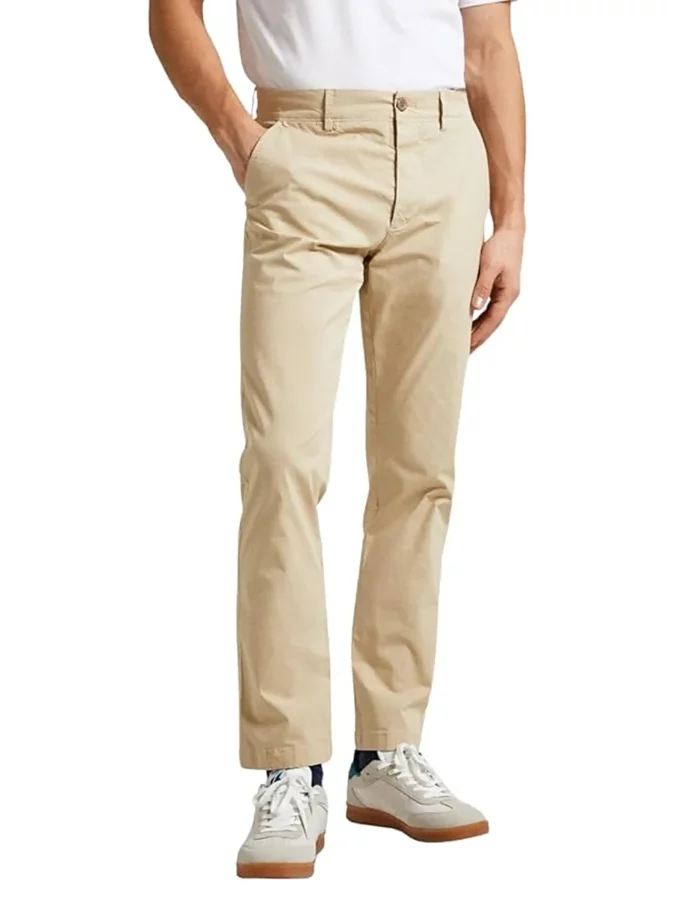 pantalones tipo chinos beige de pepe jeans hombre