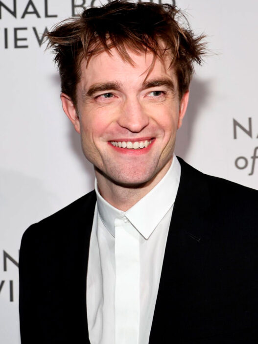 Robert Pattinson traje Dior