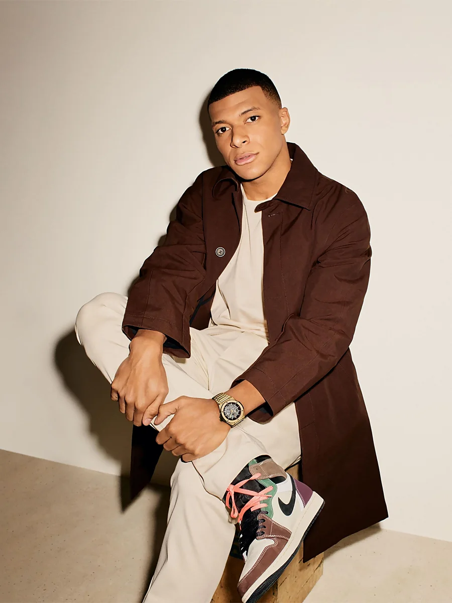 Mbappe con reloj de Hublot 