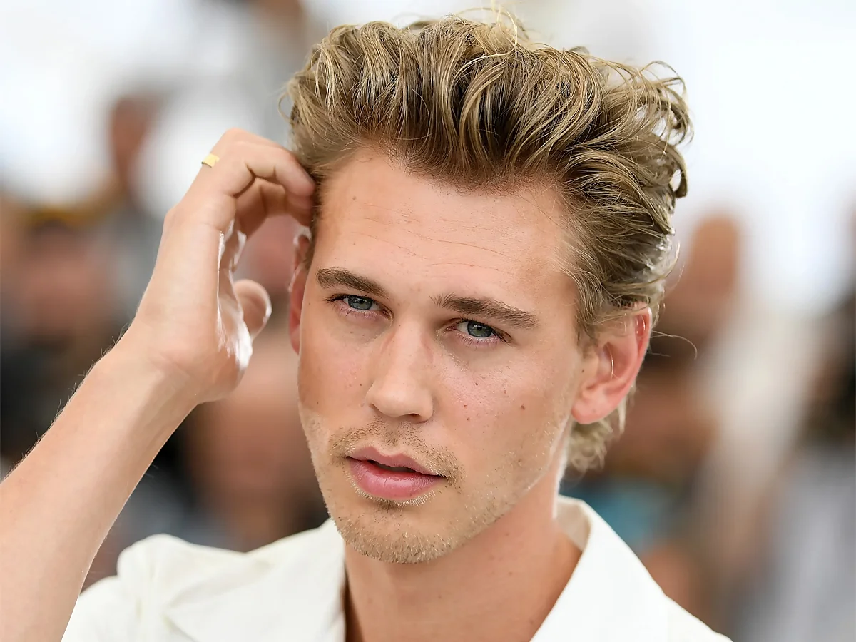 Austin Butler, con un cuero cabelludo fuerte y un corte de pelo moderno