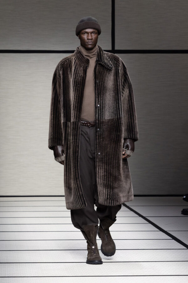 Desfile Giorgio Armani hombre otoño invierno 2025 2026