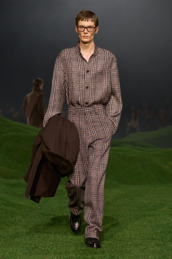 Desfile Zegna otoño-invierno 2025 2026 para hombre