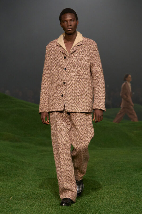 Desfile Zegna otoño-invierno 2025 2026 para hombre