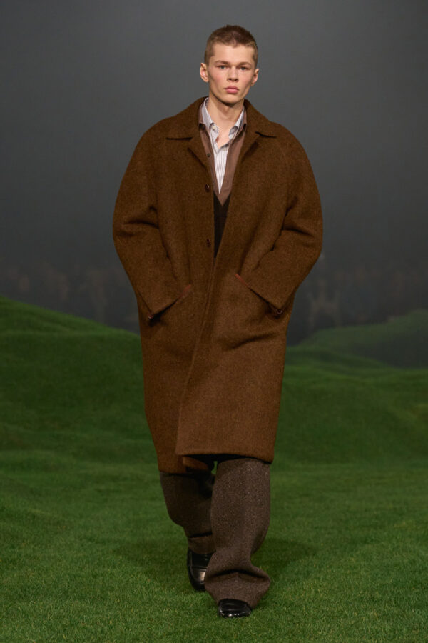 Desfile Zegna otoño-invierno 2025 2026 para hombre