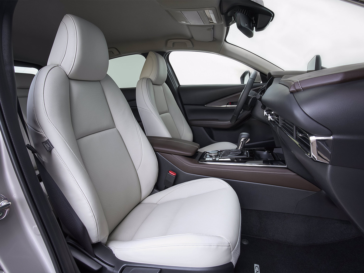 Interior del nuevo Mazda CX-30 2025