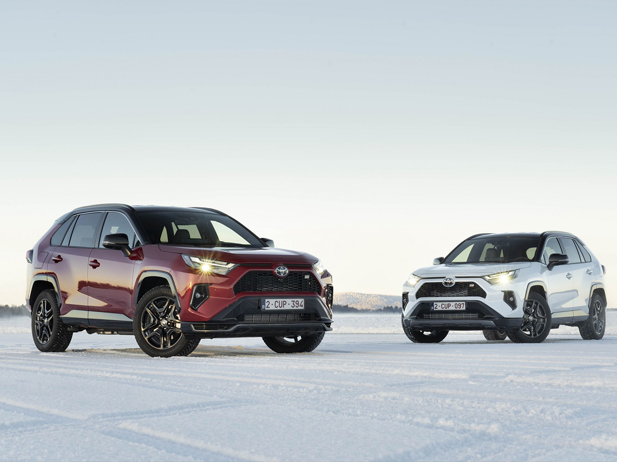 Toyota RAV4 Hybrid GR Sport es uno de los mejores coches híbridos enchufables