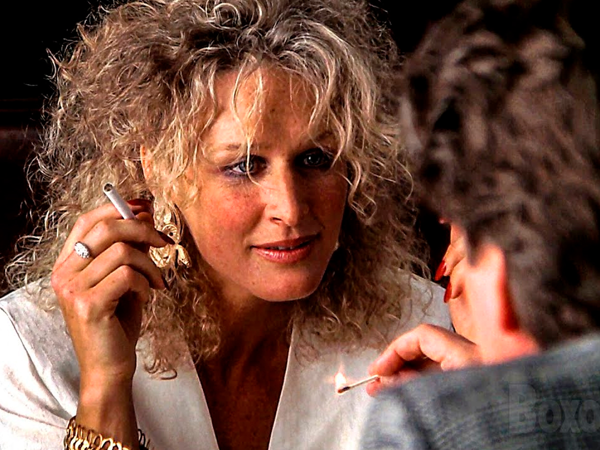 Glenn Close en Atracción fatal, mujer manipuladora en este thriller psicológico.