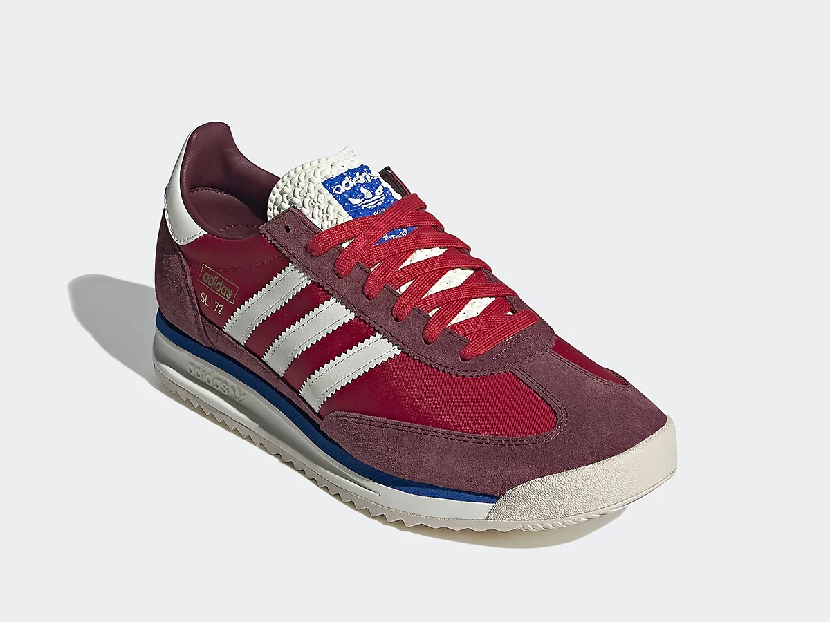 Unas de las zapatillas que vale la pena comprar, las adidas sl 72 rs