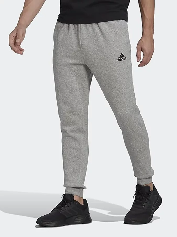 pantalón de chándal gris de adidas