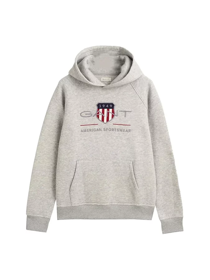 sudadera gris de GANT con logo y escudo