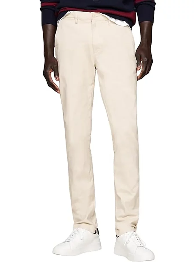 pantalones beige tipo chinos de tommy