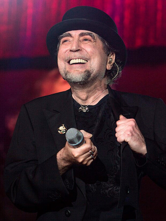 mejores cantantes hombres españoles  Joaquín Sabina