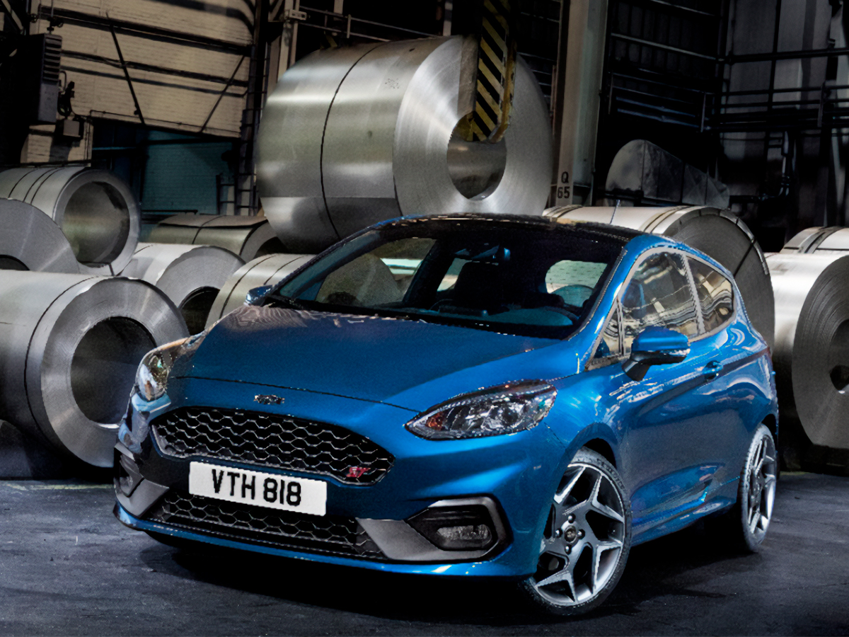 Ford Fiesta EcoBoost Hybrid con etiqueta ECO 2025