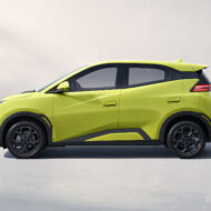 Byd-Dolphin-Surf-amarillo-2025-vista-lateral-2