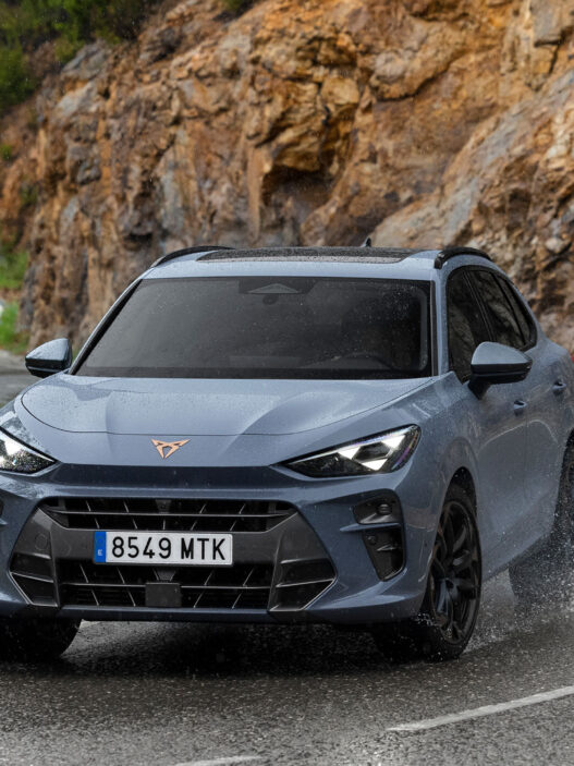CUPRA Terramar e-HYBRID 204CV