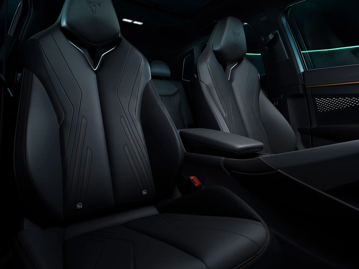 Asientos delanteros del CUPRA Terramar e-HYBRID 204CV