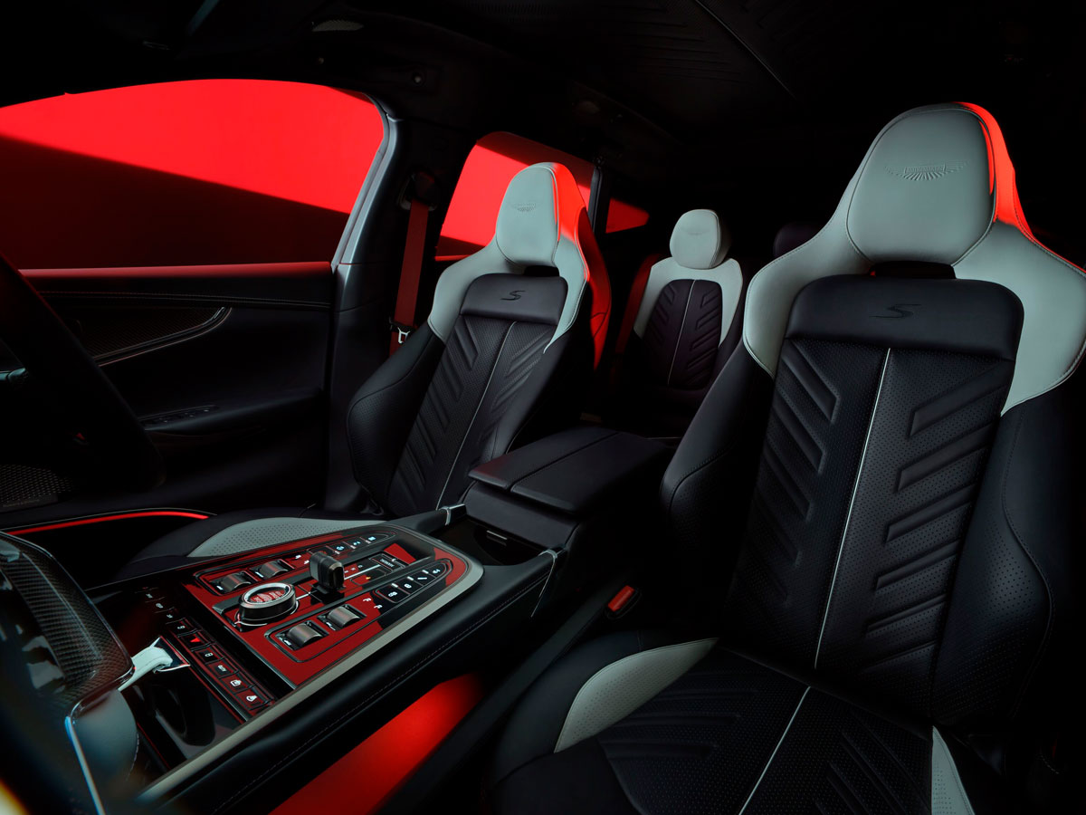 Interior del nuevo Aston Martin DBX S