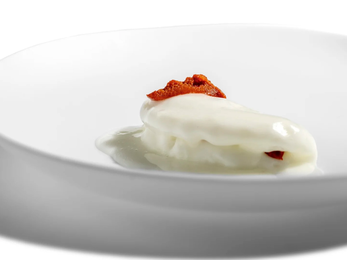 Plato del menú degustación del restaurante Eniga de Albert Andriá en Barcelona